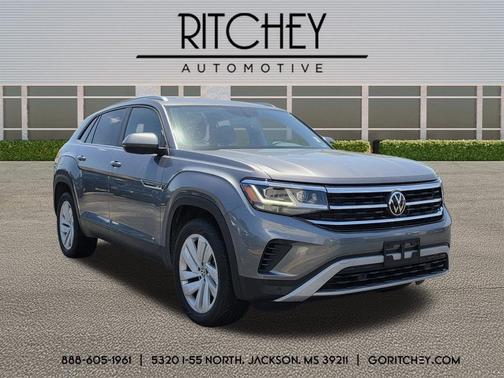 Pyrite Silver 2023 Volkswagen Atlas Cross Sport 2.0T SE w/Technology