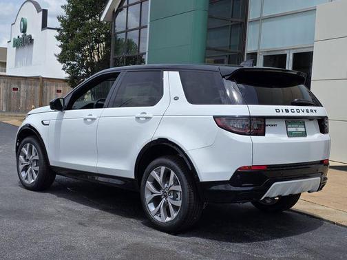 Fuji White 2026 Land Rover Discovery Sport Landmark