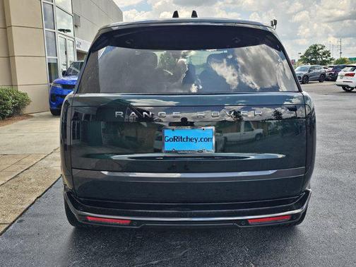 2025 Land Rover Range Rover P530 SE 7 Seat