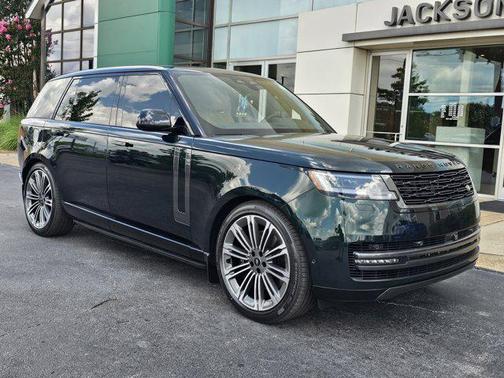 2025 Land Rover Range Rover P530 SE 7 Seat