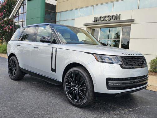 2025 Land Rover Range Rover P550e SE