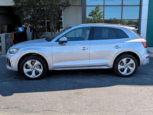 Florett Silver Metallic 2024 Audi Q5 45 S line Premium Plus