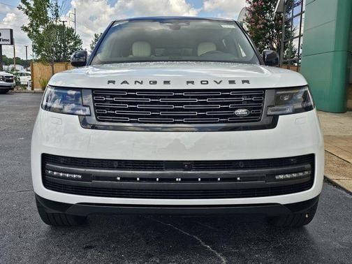 2025 Land Rover Range Rover P400 SE 7 Seat