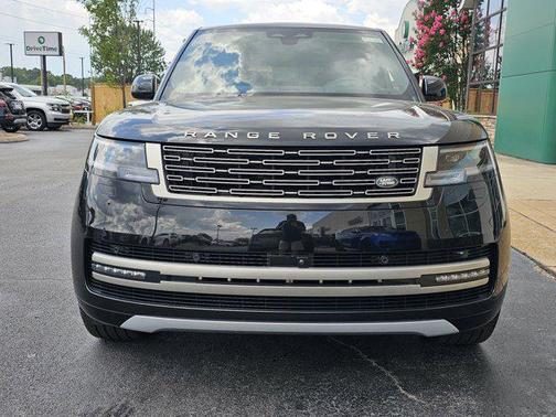 2025 Land Rover Range Rover P530 SE