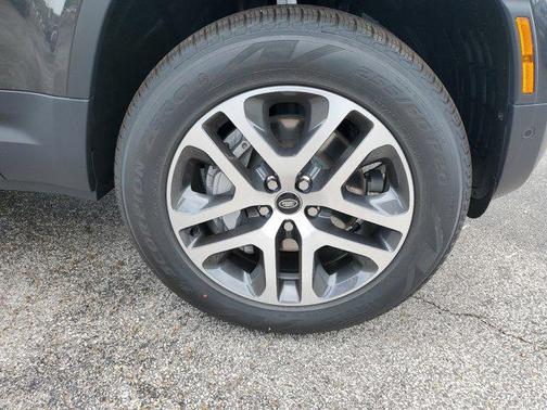 2024 Land Rover Defender 110 P400 S