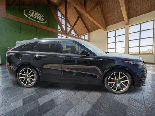 Santorini Black Metallic 2025 Land Rover Range Rover Velar P400 Dynamic SE