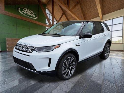 Fuji White 2023 Land Rover Discovery Sport SE