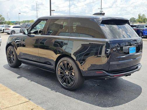 2025 Land Rover Range Rover P530 SE