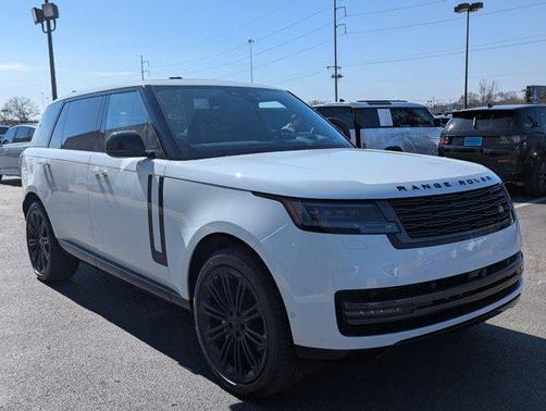 Fuji White 2026 Land Rover Range Rover P400 SE 7 Seat