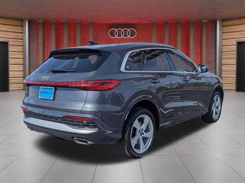 Tambora Gray 2025 Audi Q5 Premium Plus TFSI quattro S tronic