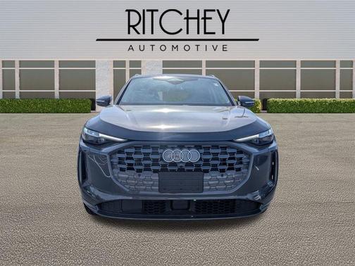 Tambora Gray 2025 Audi Q5 Premium Plus TFSI quattro S tronic
