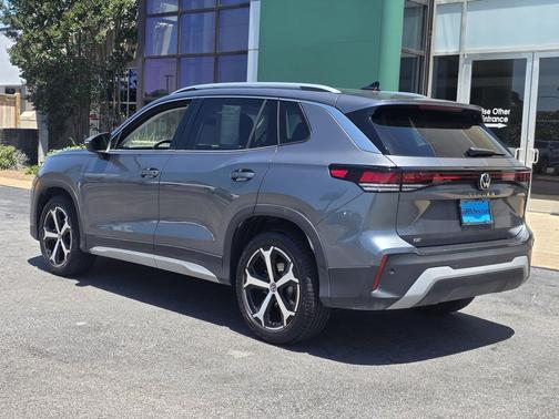 Platinum Gray 2025 Volkswagen Tiguan 2.0T SE