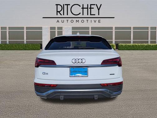 Arkona White 2025 Audi Q5 45 S line Premium Plus