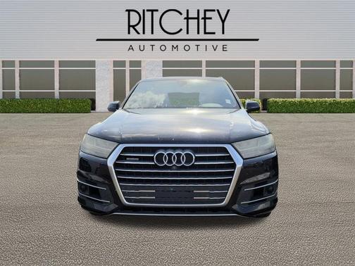 Orca Black 2017 Audi Q7 3.0T Premium
