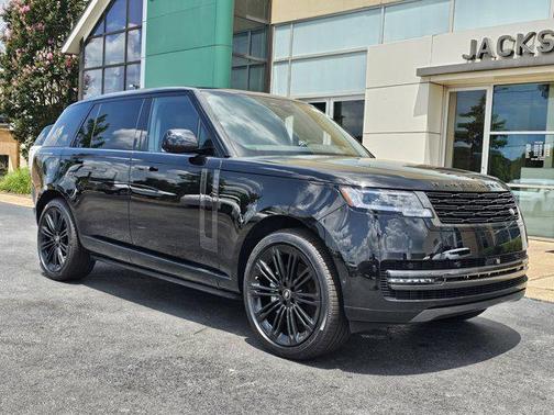 2025 Land Rover Range Rover P400 SE 7 Seat