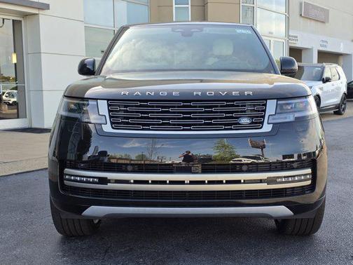 SANTOR BLK 2026 Land Rover Range Rover P530 SE