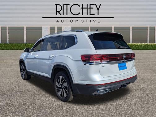 Opal White Pearl 2025 Volkswagen Atlas 2.0T SEL