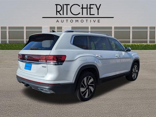 Opal White Pearl 2025 Volkswagen Atlas 2.0T SEL