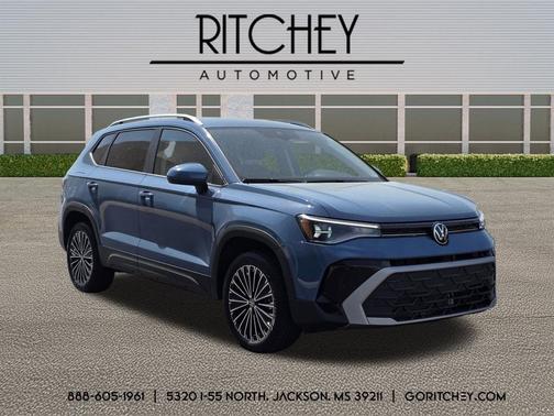 Monterey Blue Pearl 2025 Volkswagen Taos 1.5T SE