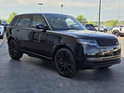 SANTOR BLK 2026 Land Rover Range Rover P550e SE