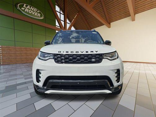 2025 Land Rover Discovery Dynamic SE
