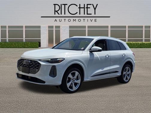 Arkona White 2025 Audi Q5 Premium Plus TFSI quattro S tronic