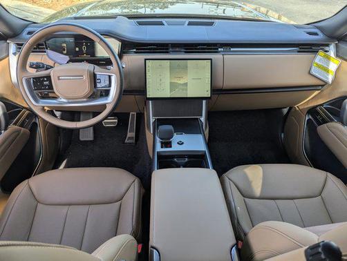 2025 Land Rover Range Rover P530 SE