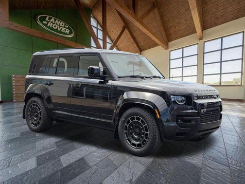 Narvik Black 2026 Land Rover Defender P635 OCTA