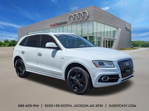 White 2017 Audi Q5 2.0T Premium