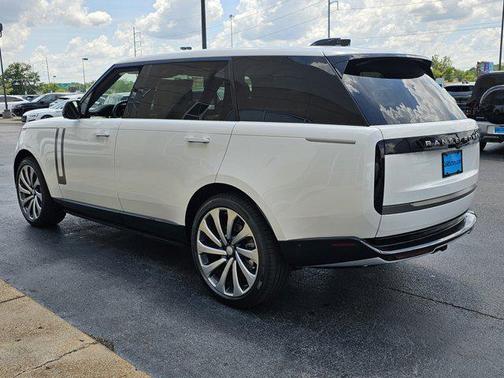 2025 Land Rover Range Rover P530 SE 7 Seat