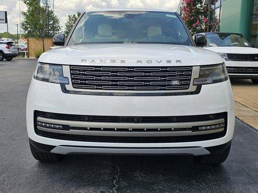 2025 Land Rover Range Rover P530 SE 7 Seat
