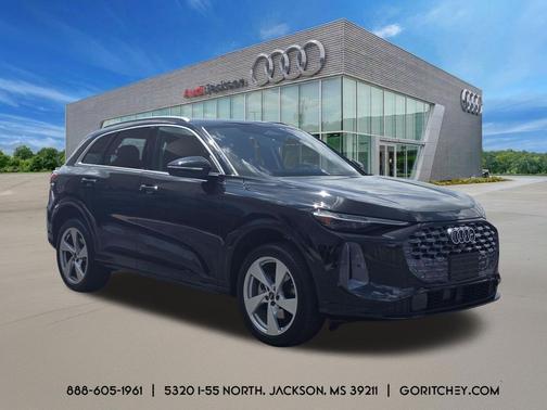 Mythos Black 2025 Audi Q5 Premium Plus TFSI quattro S tronic