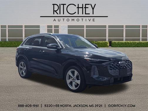 Mythos Black 2025 Audi Q5 Premium Plus TFSI quattro S tronic