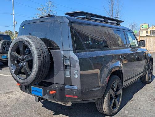 Carpathian Grey Prem Met 2026 Land Rover Defender P400 X