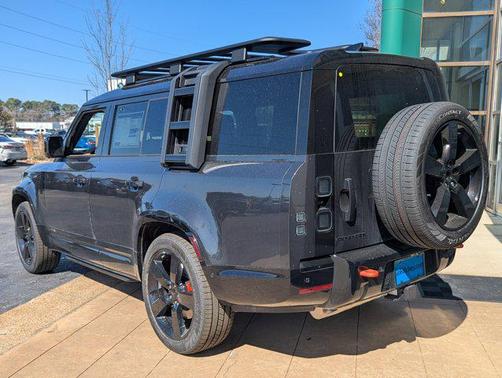 2026 Land Rover Defender P400 X