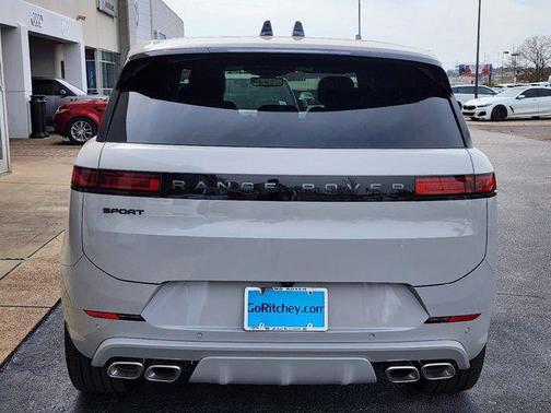 2025 Land Rover Range Rover Sport SE