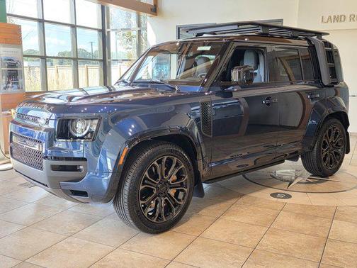 2026 Land Rover Defender OCTA