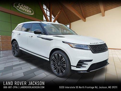 2026 Land Rover Range Rover Velar P250 SE R-Dynamic