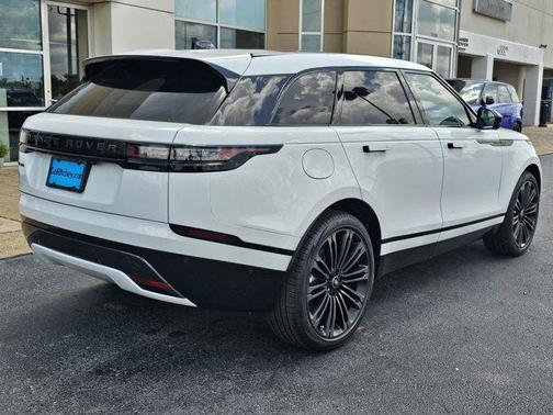 2026 Land Rover Range Rover Velar P250 SE R-Dynamic