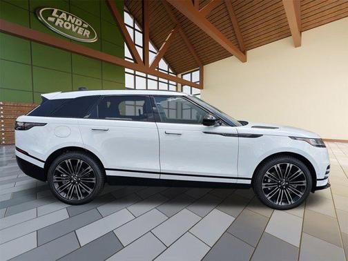 2026 Land Rover Range Rover Velar P250 SE R-Dynamic