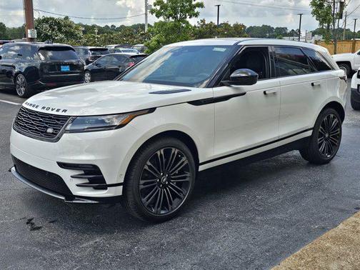 2026 Land Rover Range Rover Velar P250 SE R-Dynamic