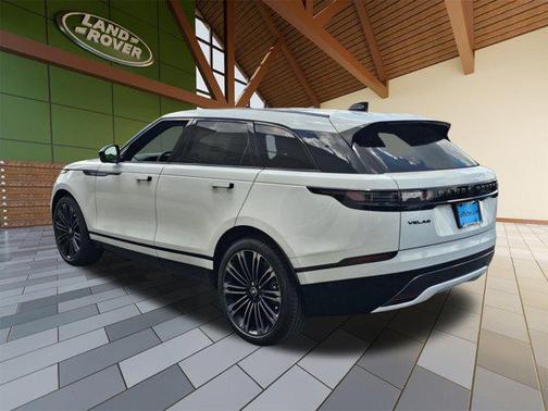 2026 Land Rover Range Rover Velar P250 SE R-Dynamic