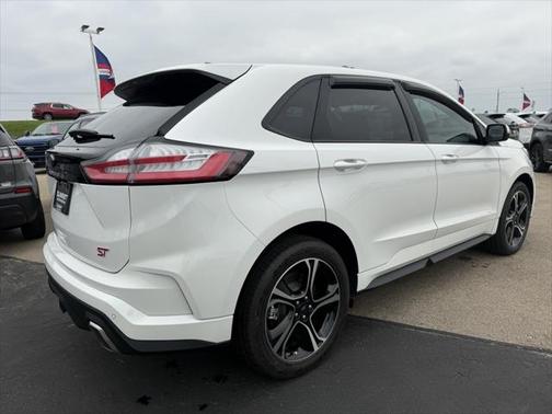 2022 Ford Edge ST