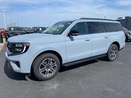 Glacier Gray Metallic Tri-Coat 2026 Ford Expedition Max Active 4x4