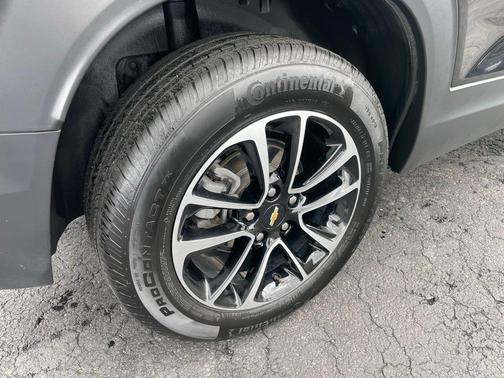 Mosaic Black Metallic 2025 Chevrolet Trailblazer LT