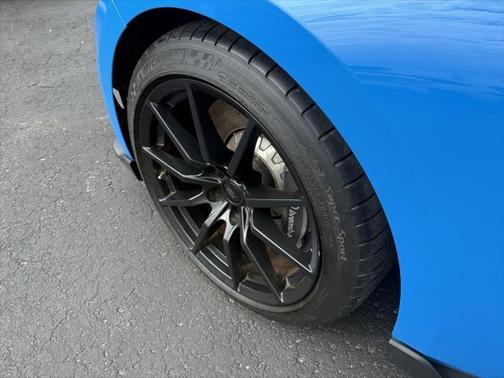 2017 Ford Shelby GT350 Base