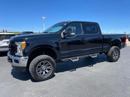 Shadow Black 2017 Ford F-250 Lariat