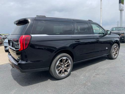 Black Metallic 2025 Ford Expedition Max King Ranch