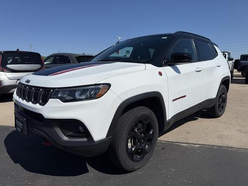 2023 Jeep Compass Trailhawk