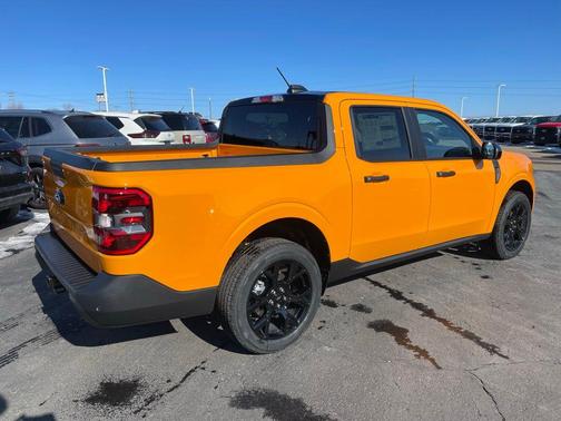 Orange Fury Metallic Tri-Coat 2026 Ford Maverick XLT